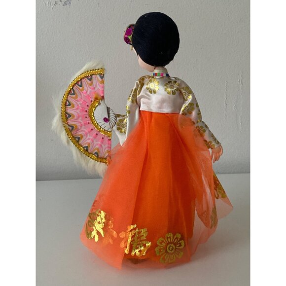 Korean Traditional Hanbok Doll With Fan - Exquisite Collectible In Vibrant Color - Picture 8 of 12